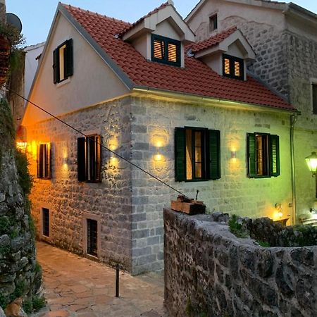 Hotel Kazin Supreme Kotor Zewnętrze zdjęcie