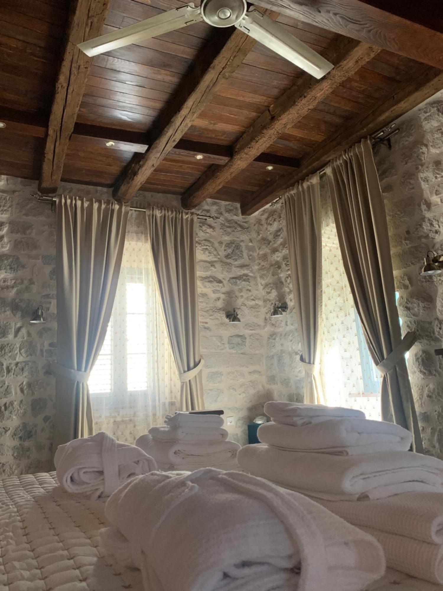 Hotel Kazin Supreme Kotor Zewnętrze zdjęcie