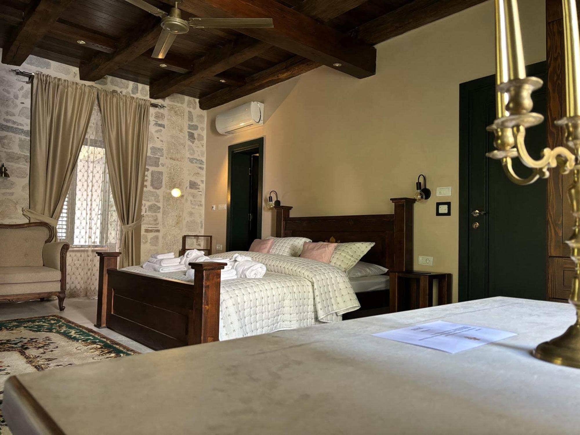 Hotel Kazin Supreme Kotor Zewnętrze zdjęcie
