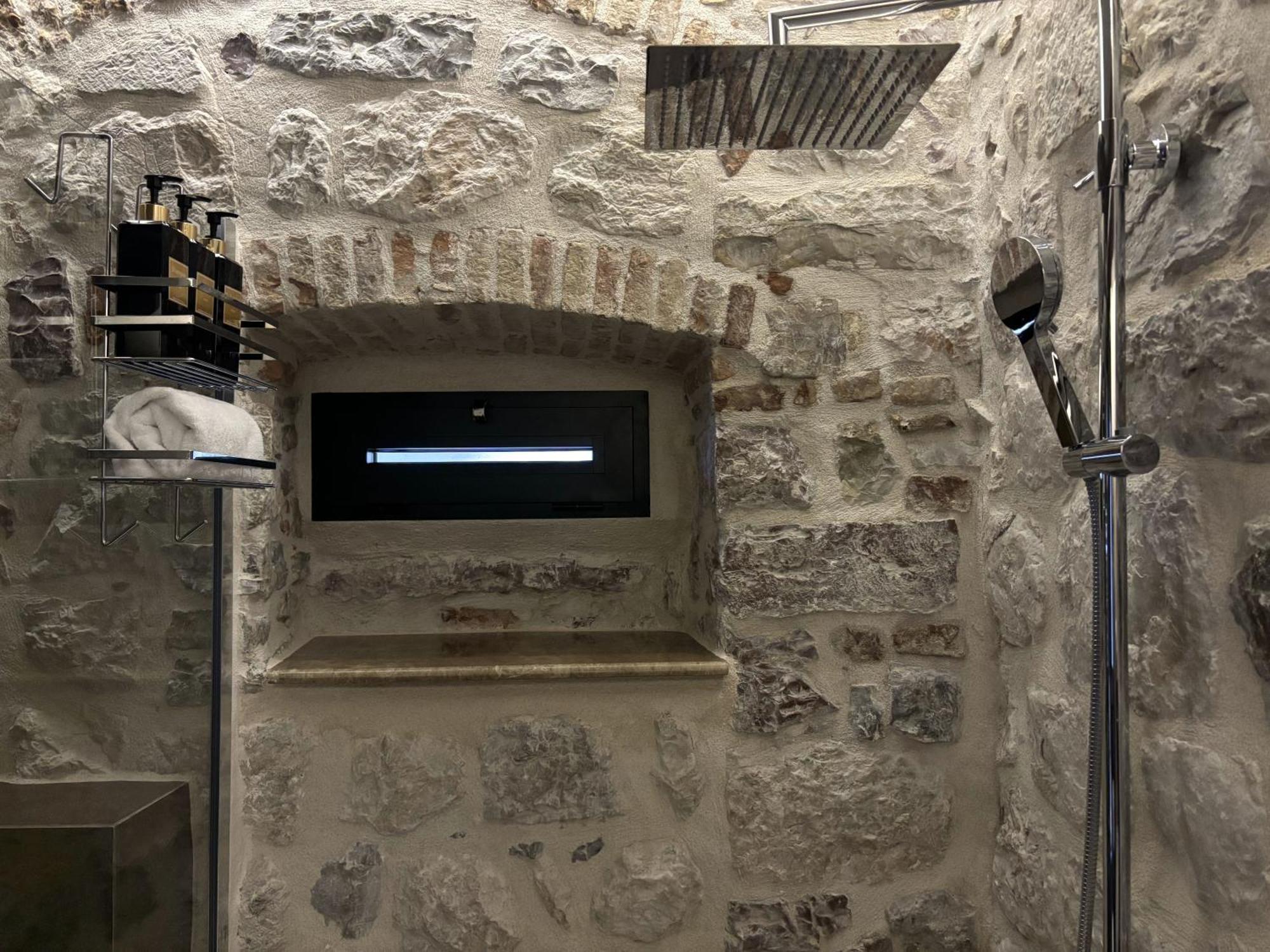 Hotel Kazin Supreme Kotor Zewnętrze zdjęcie