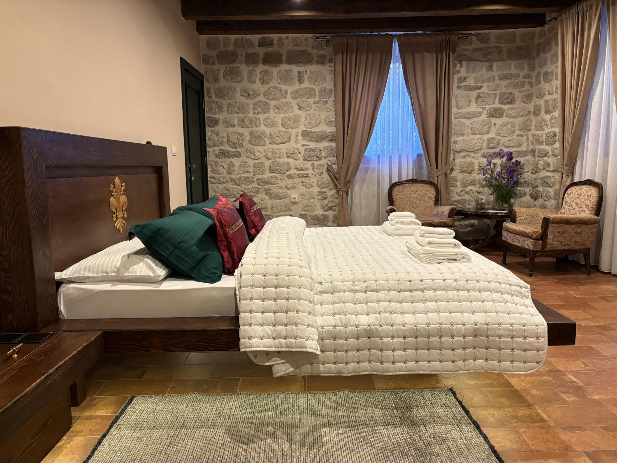 Hotel Kazin Supreme Kotor Zewnętrze zdjęcie