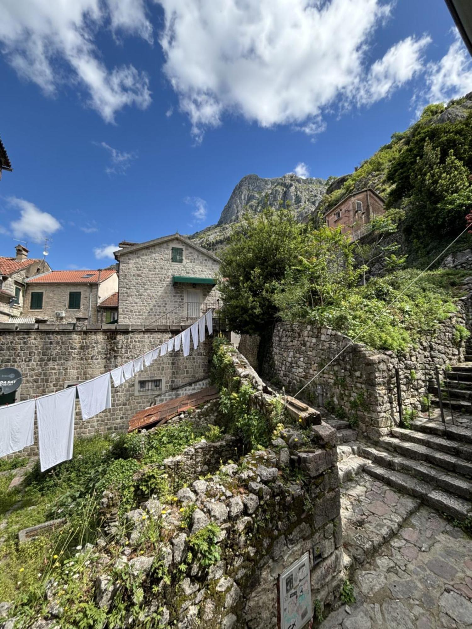 Hotel Kazin Supreme Kotor Pokój zdjęcie